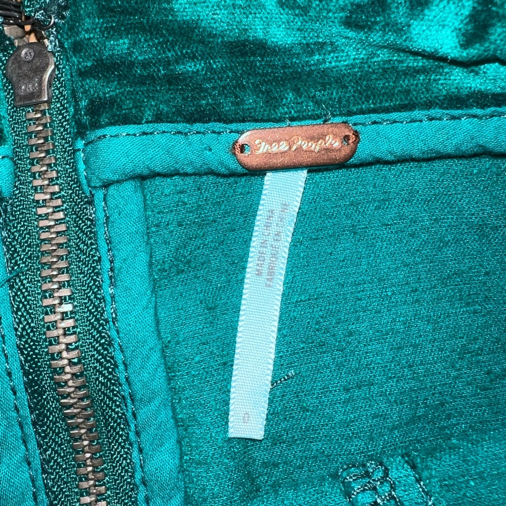 Free People Jade Green Velvet Mini Skirt Size 0 - Picture 3 of 3